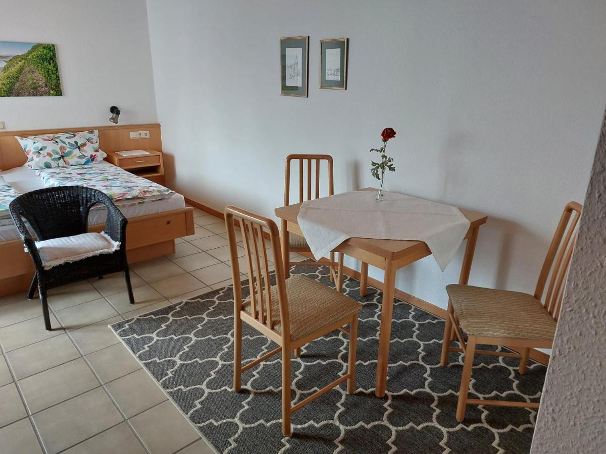 Wein- Und Gaestehaus Hermes-Hoffmann Trittenheim Buitenkant foto